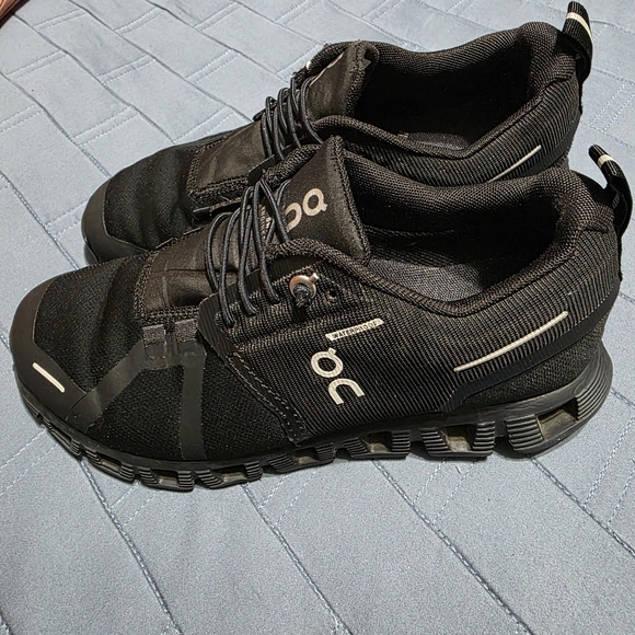 On Running Men\'s Black Running Shoes main image 9